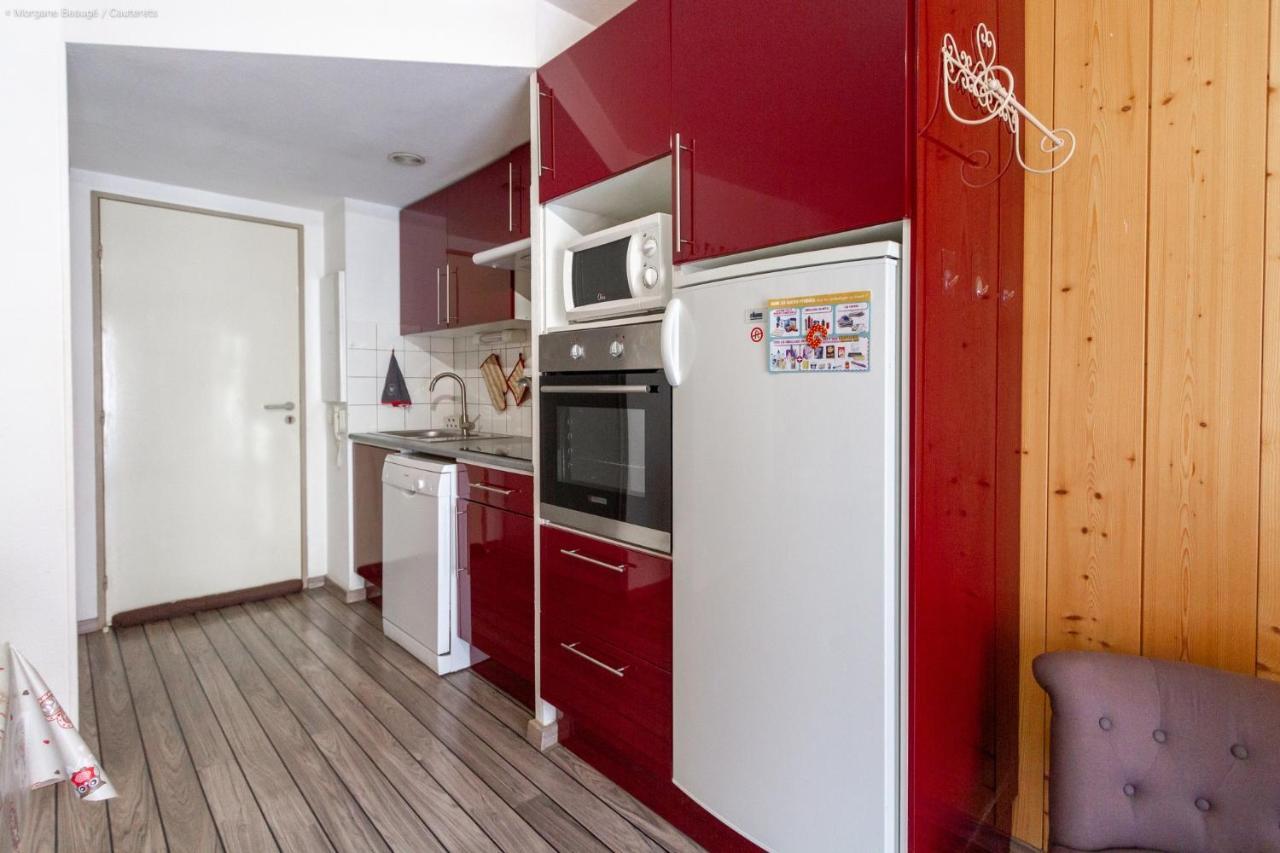 Appartement Centre Ville Parking Balcon Et Wi Fi 코트레 외부 사진