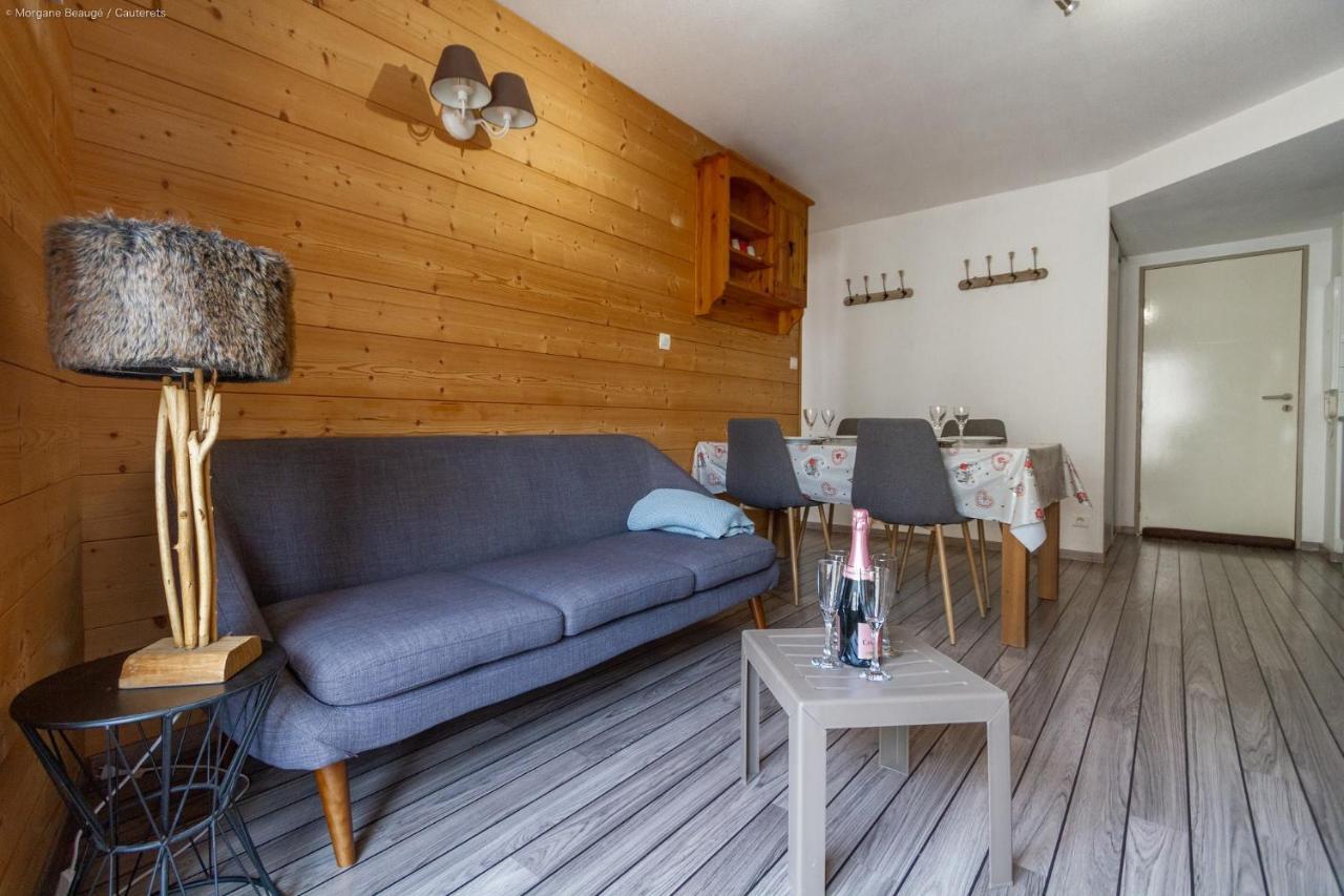 Appartement Centre Ville Parking Balcon Et Wi Fi 코트레 외부 사진