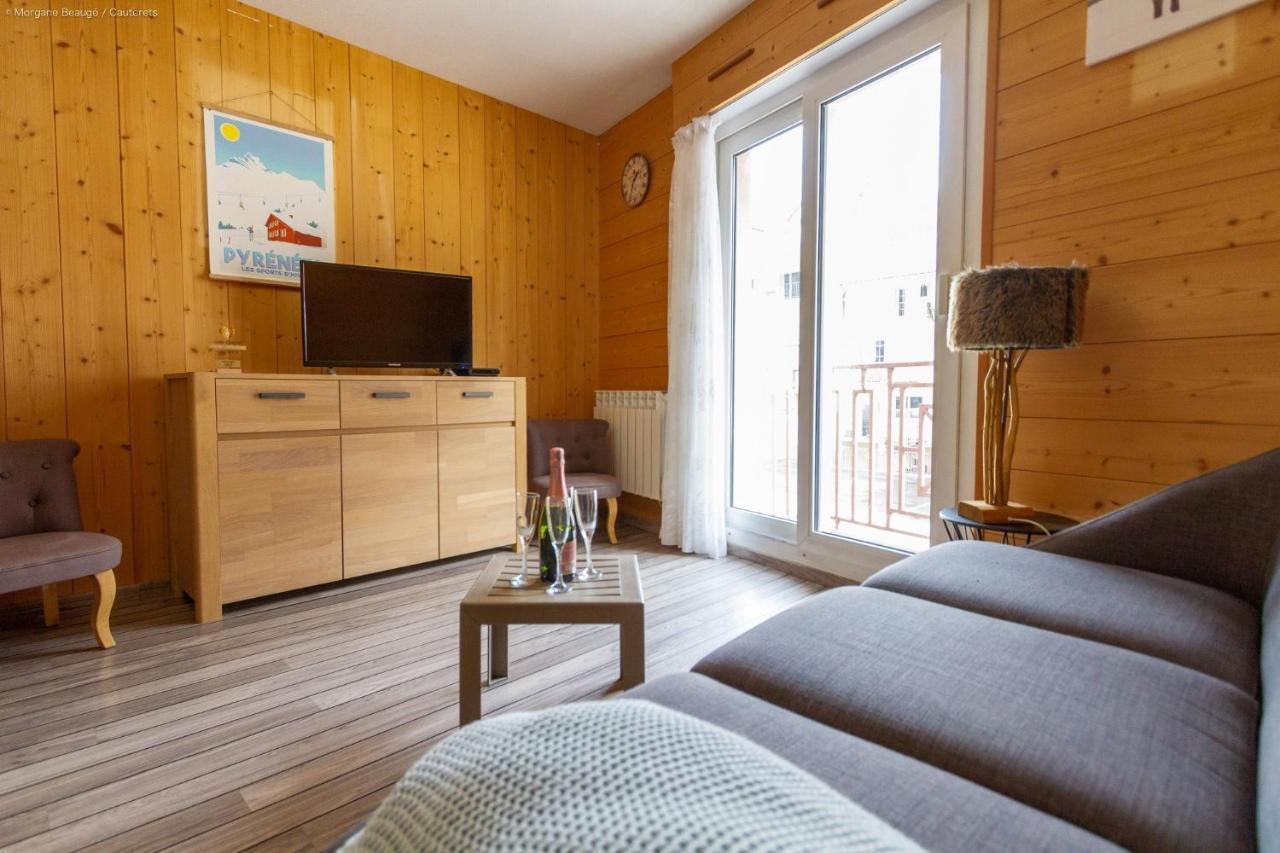 Appartement Centre Ville Parking Balcon Et Wi Fi 코트레 외부 사진